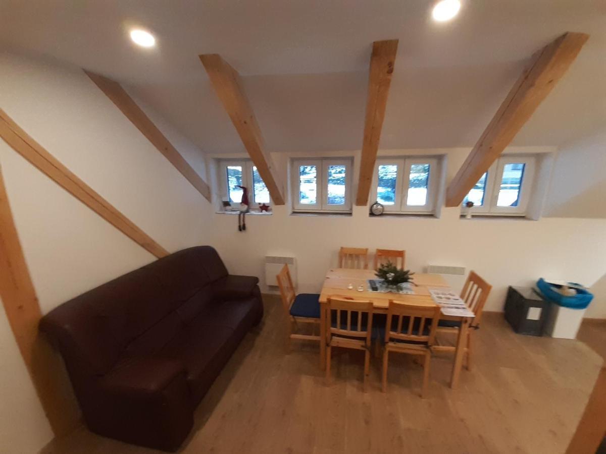 Apartmany Pod Marianskymi Schody Albrechtice v Jizerskych horach Dış mekan fotoğraf