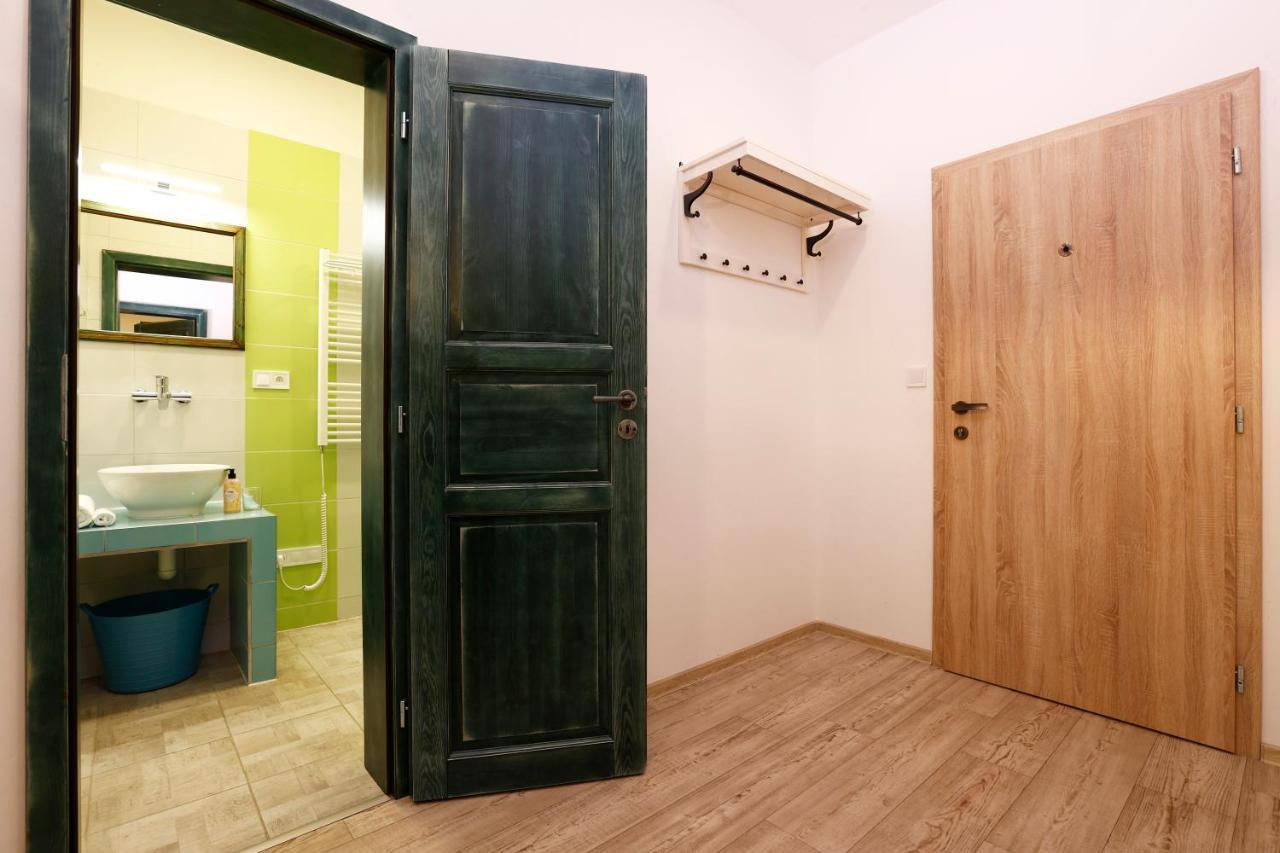 Apartmany Pod Marianskymi Schody Albrechtice v Jizerskych horach Dış mekan fotoğraf